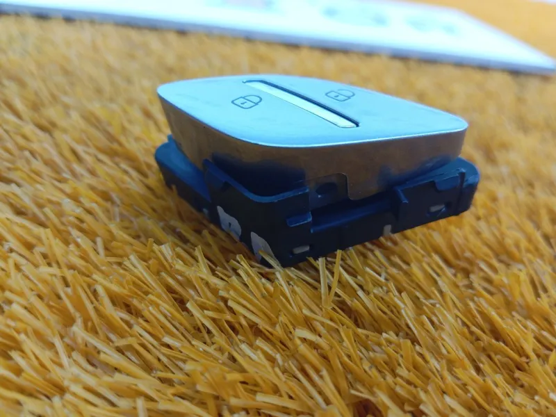 Кнопка центрального замка