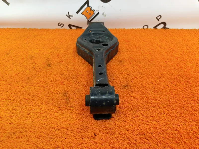 Рычаг подвески