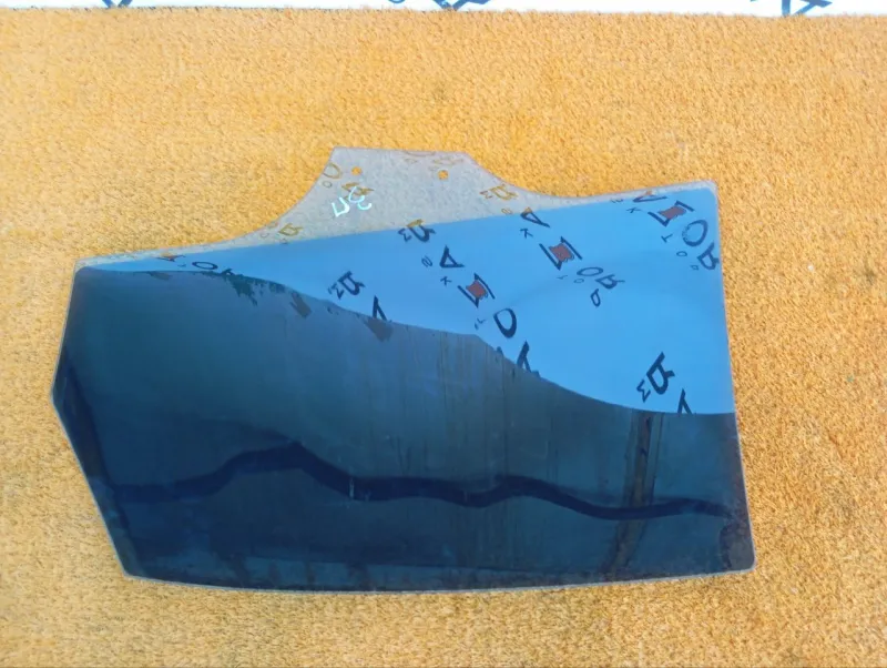 Стекло двери