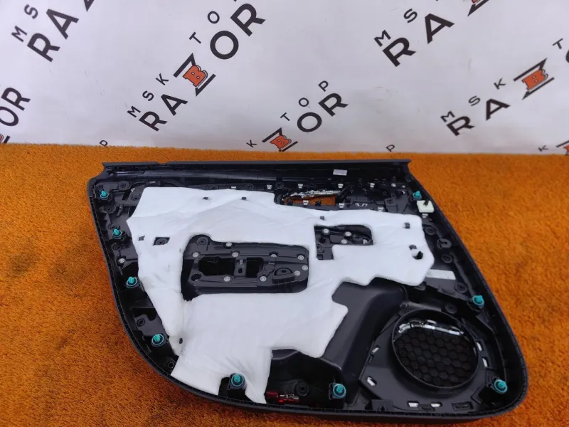 Обшивка двери