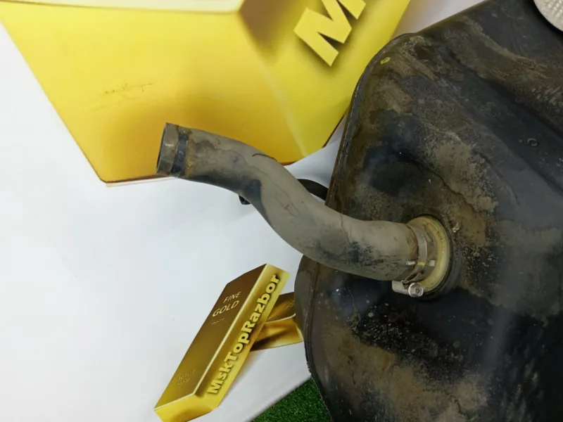 Бак топливный