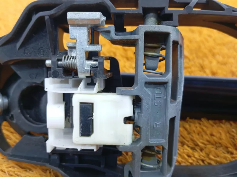 Ручка двери наружняя