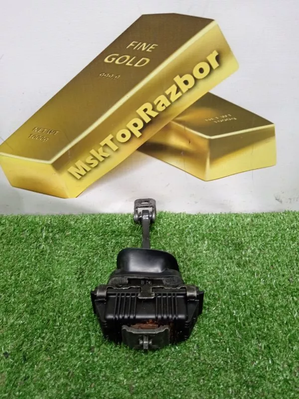 Ограничитель двери