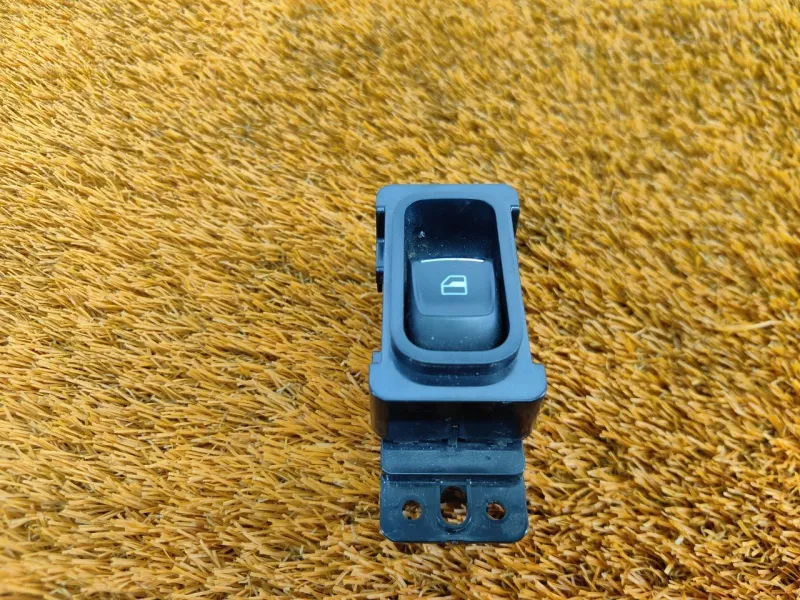 Кнопка стеклоподъемника