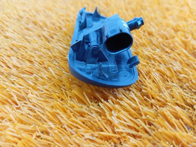 Форсунка стеклоомывателя