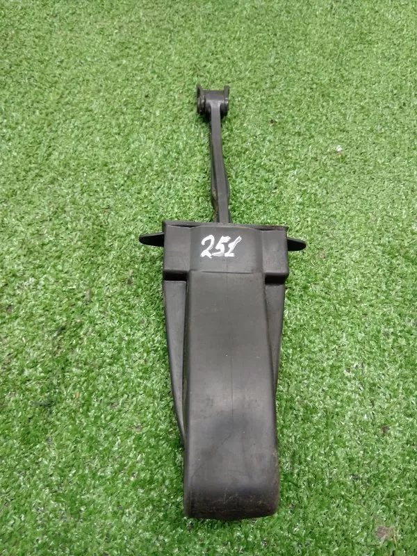 Ограничитель двери BMW 5-Series 2011 51227185637 F10/F11, задний правый