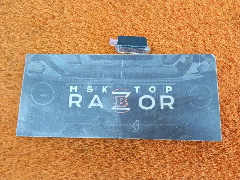 Плафон подсветки багажника