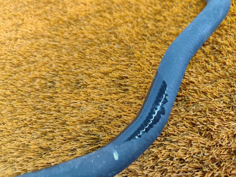 Патрубок системы охлаждения