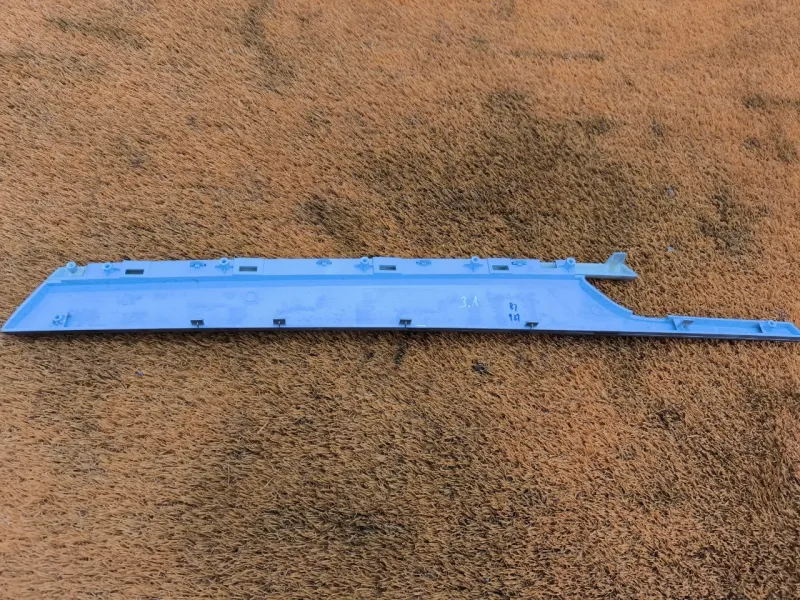 Молдинг двери