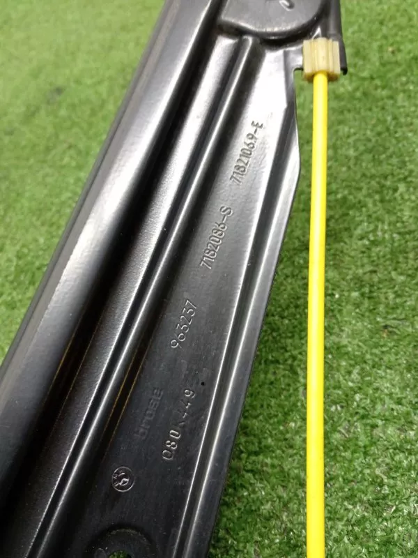 Стеклоподъемник BMW 7-Series 2010 51337182106 F02, передний правый