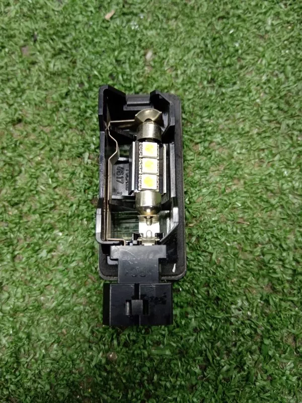 Фонарь подсветки номера