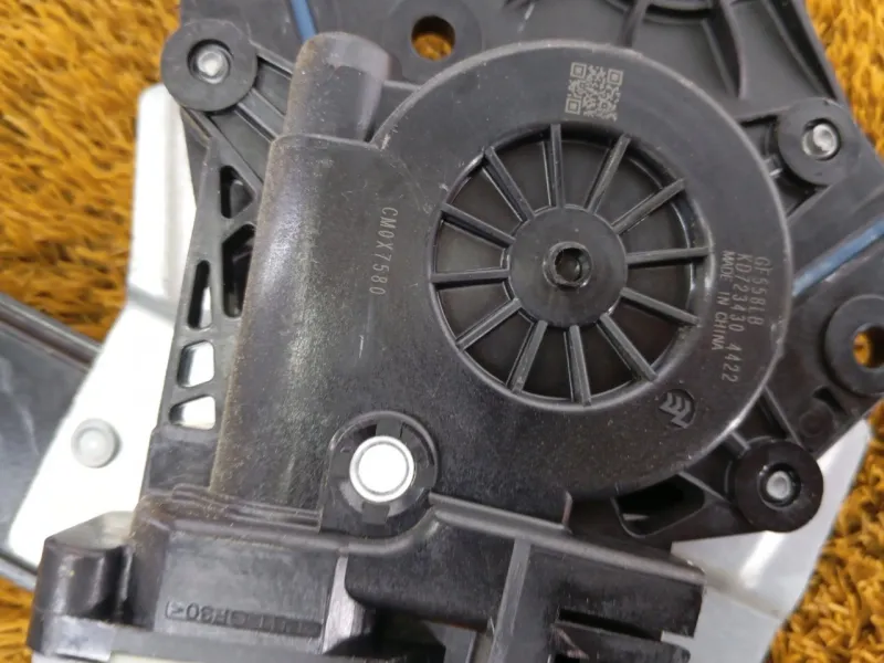 Стеклоподъемник