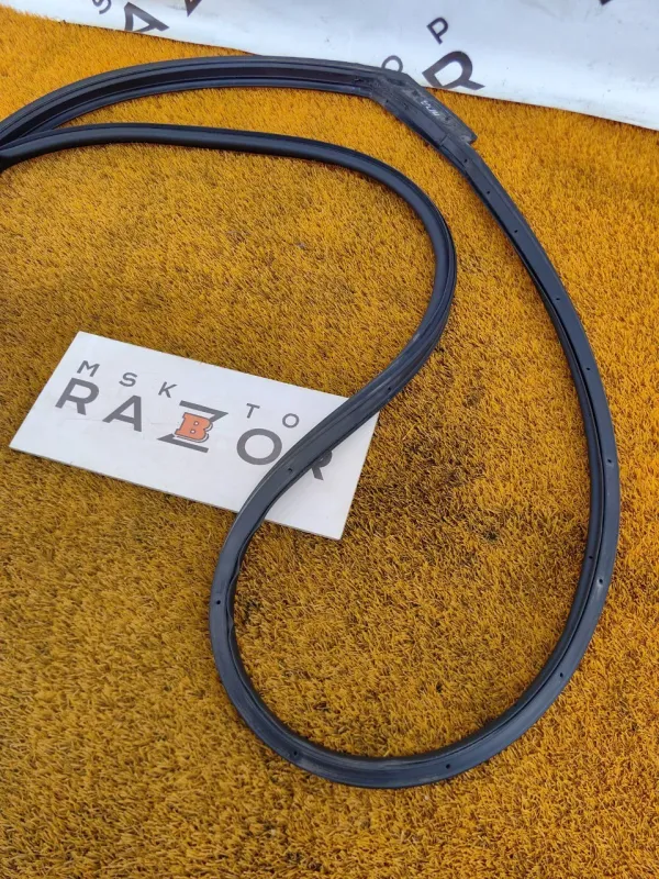 Уплотнитель двери