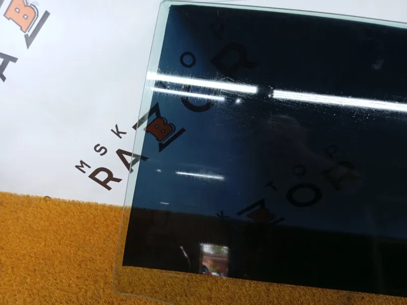 Стекло двери