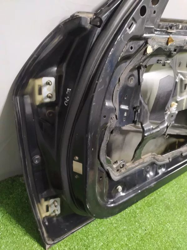 Дверь BMW 3-Series 2005 41007203644 E90, передняя правая