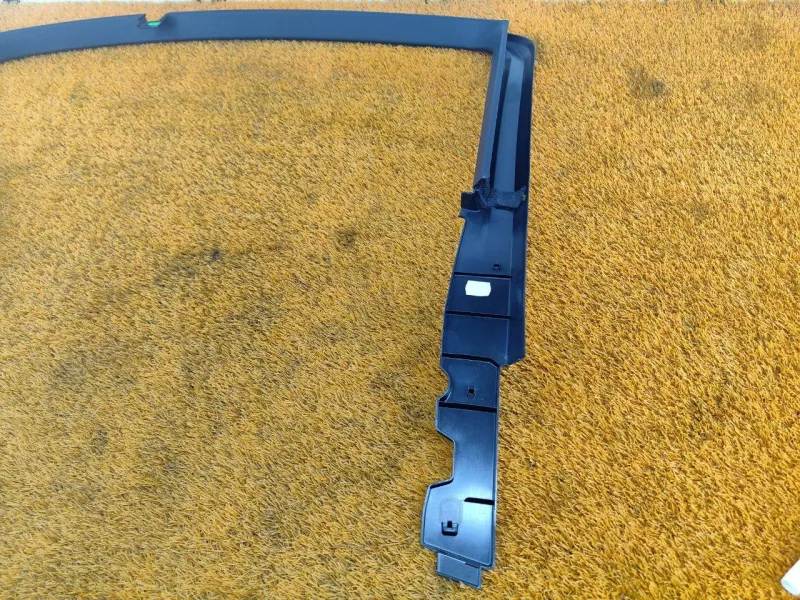 Молдинг двери