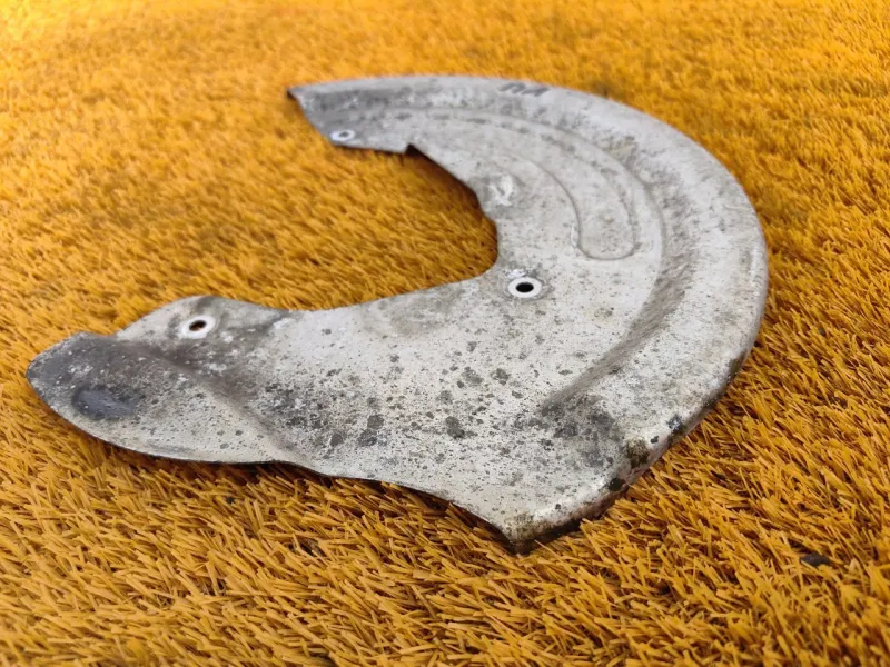 Пыльник тормозного диска