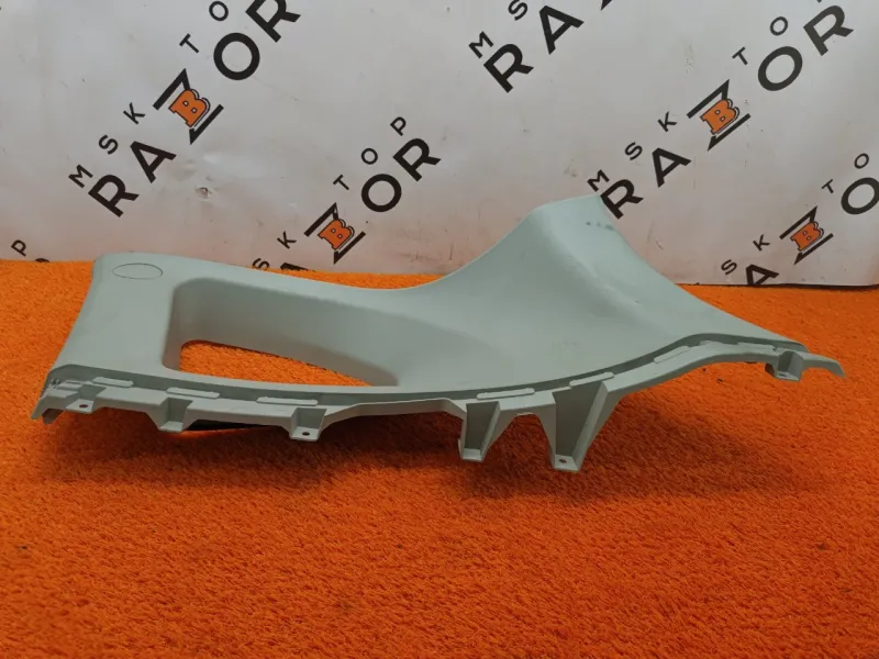 Накладка на стойку кузова