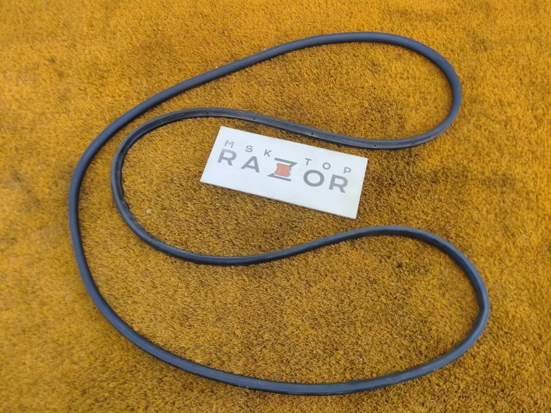 Уплотнитель двери