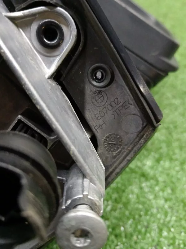 Зеркало боковое