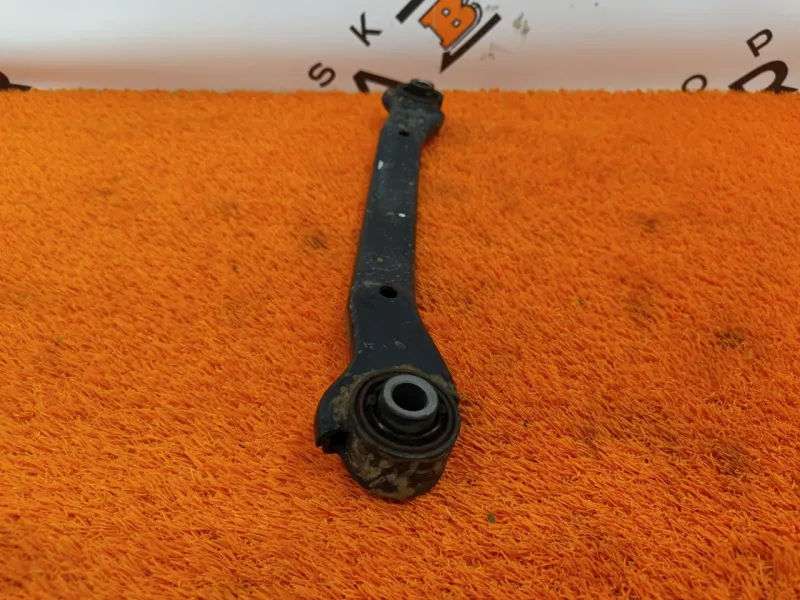 Рычаг подвески