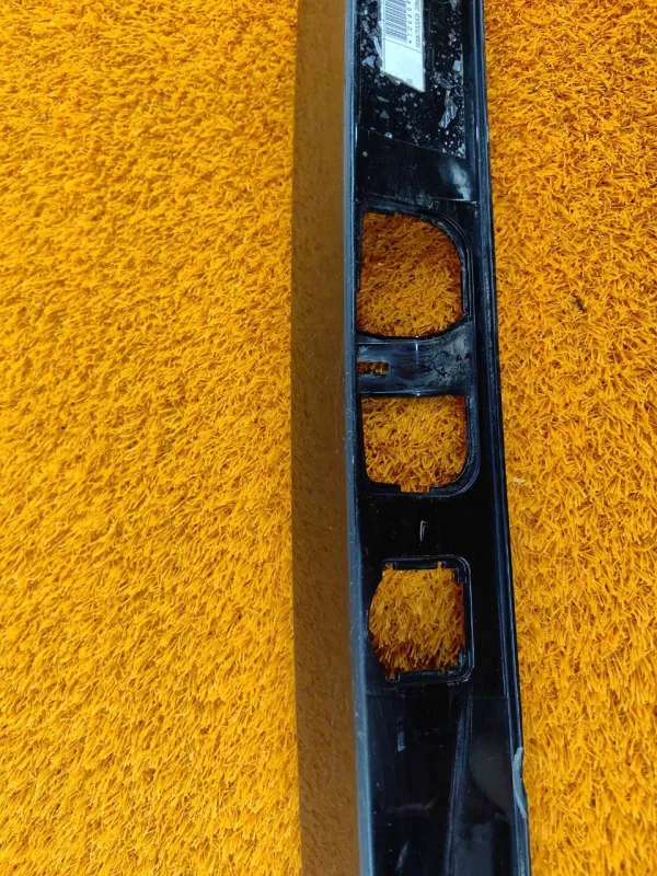 Накладка крышки багажника