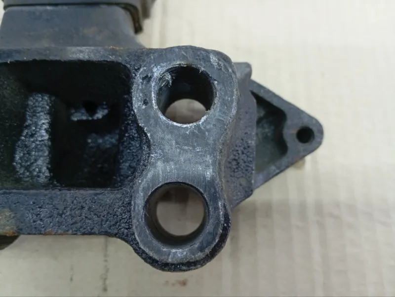 Опора двигателя