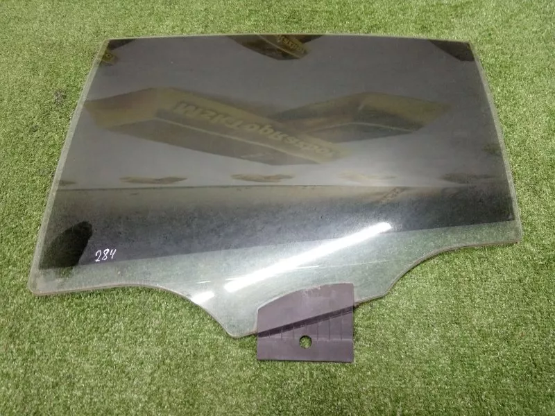 Стекло двери BMW 7-Series 2009 51357182091 F01, заднее левое