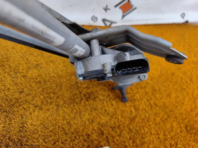 Трапеция дворников