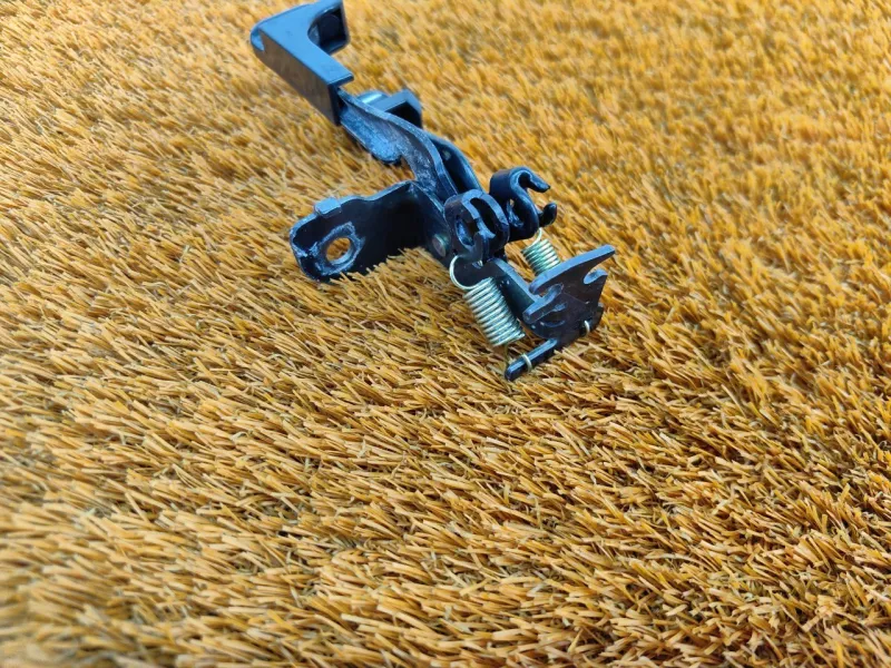 Ручка открывания бензобака