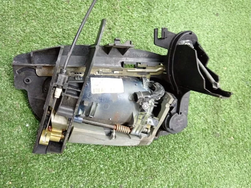 Ручка двери наружняя BMW 7-Series 2004 7013701705 E65/E66, передняя левая