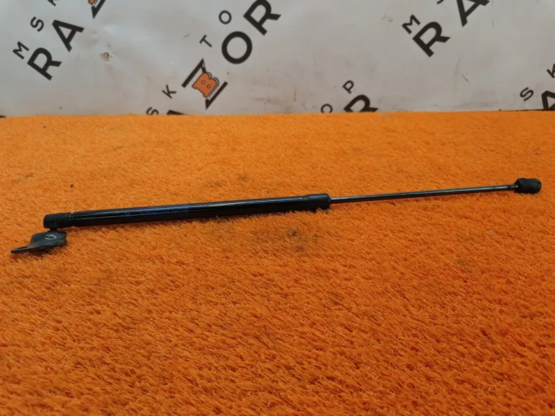 Амортизатор крышки багажника