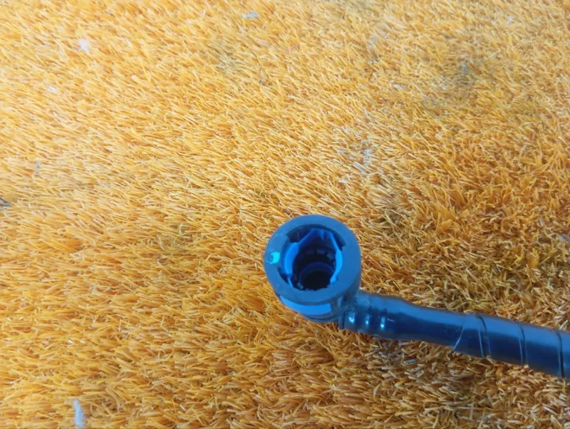 Трубка топливная