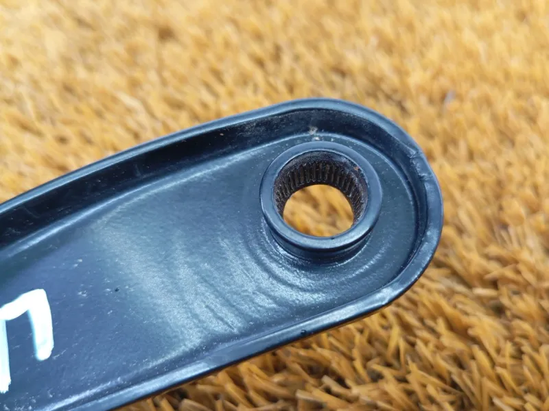 Поводок стеклоочистителя лобового стекла