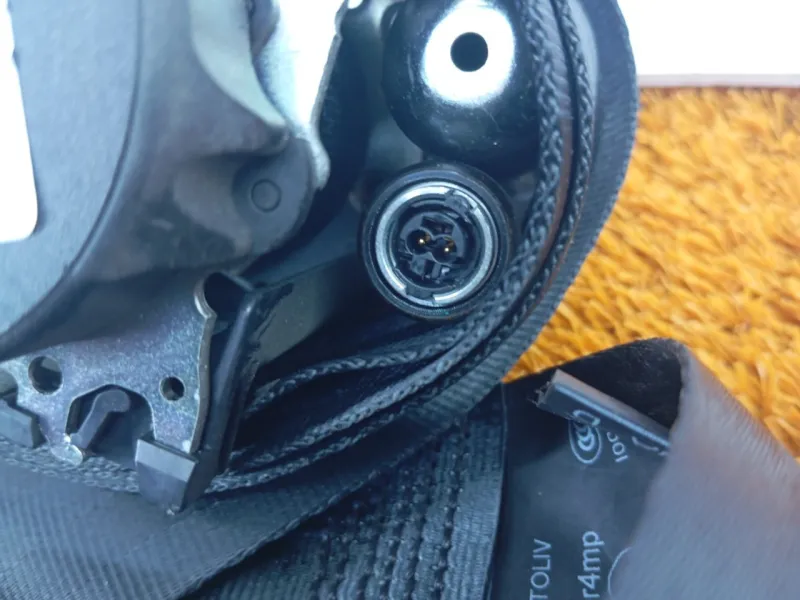 Ремень безопасности