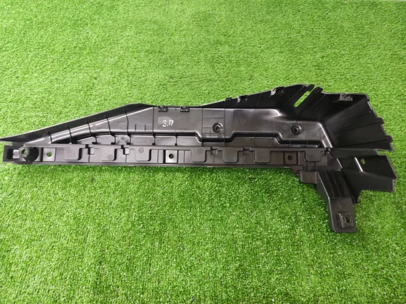 Накладка крышки багажника