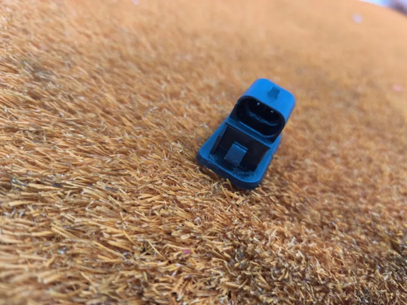 Кнопка багажника