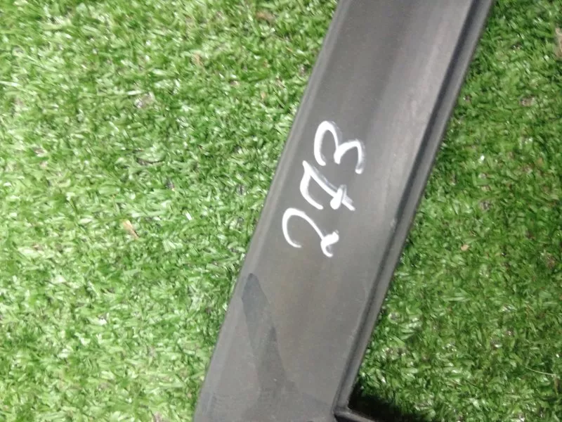 Уплотнитель стекла двери