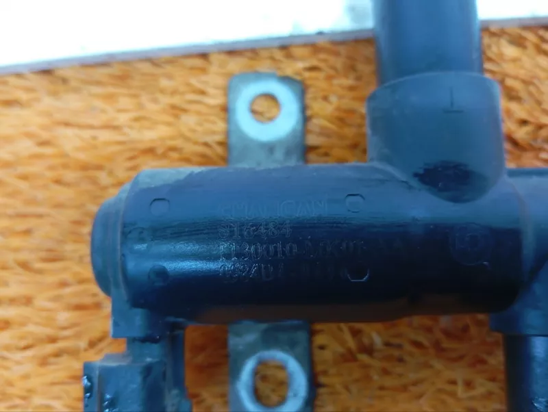 Клапан вентиляции топливного бака