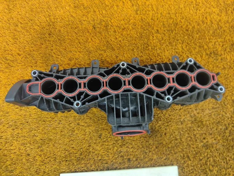 Коллектор впускной