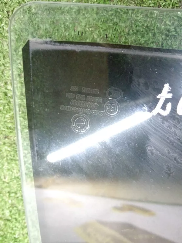 Стекло двери BMW 5-Series 2011 51357182118 F10, заднее правое