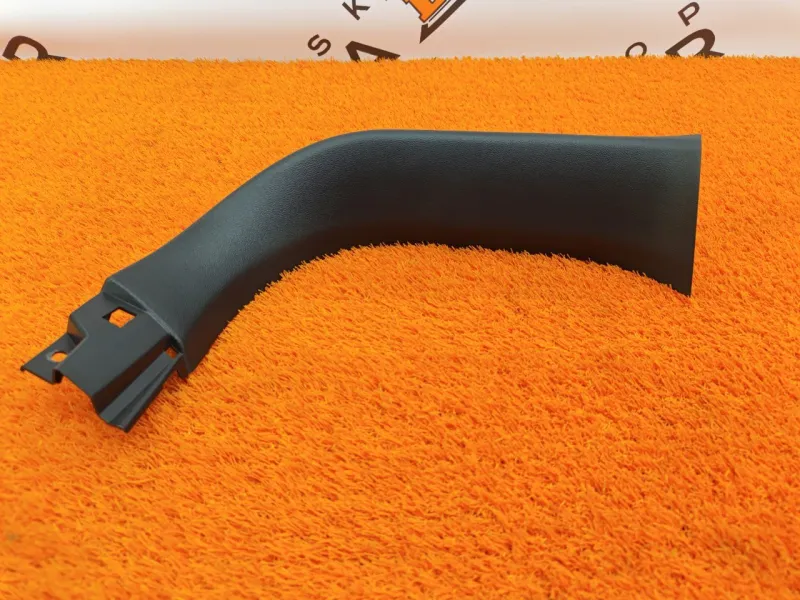 Обшивка багажника