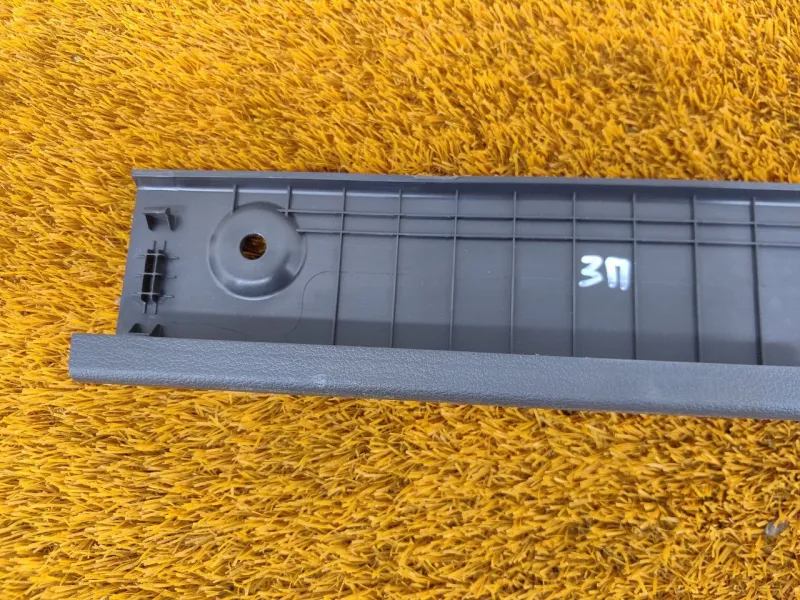 Обшивка багажника