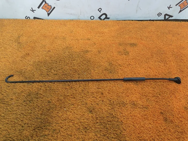 Упор капота