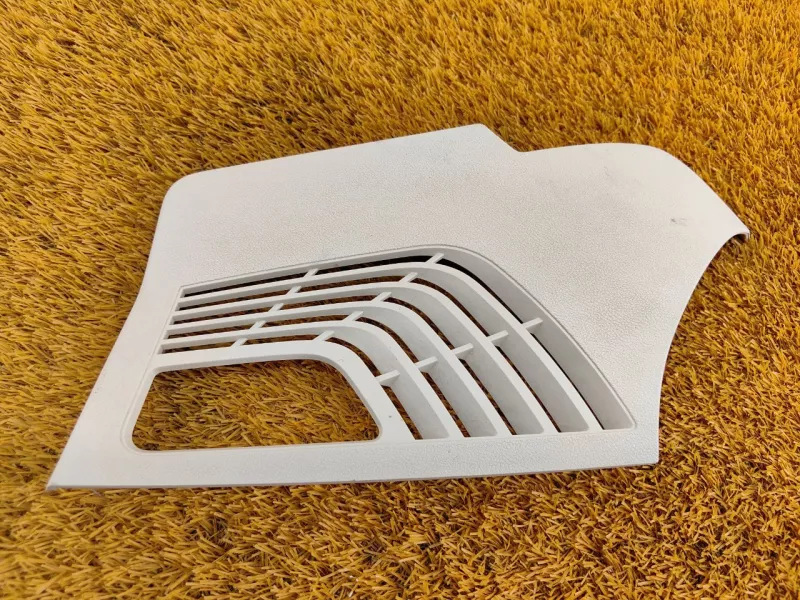 Обшивка багажника