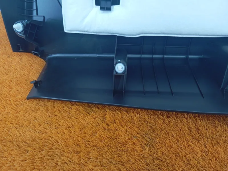 Обшивка двери багажника