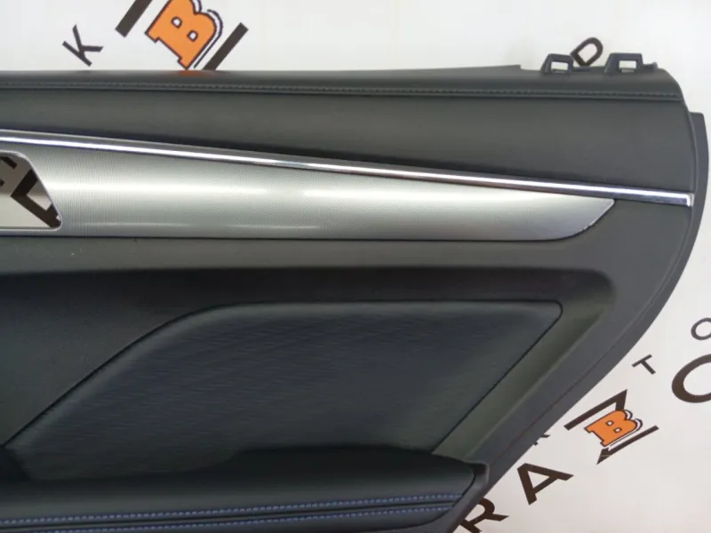 Обшивка двери