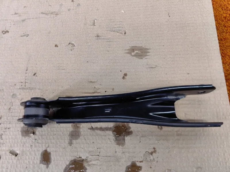 Рычаг подвески