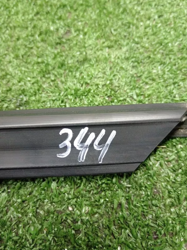 Уплотнитель стекла двери