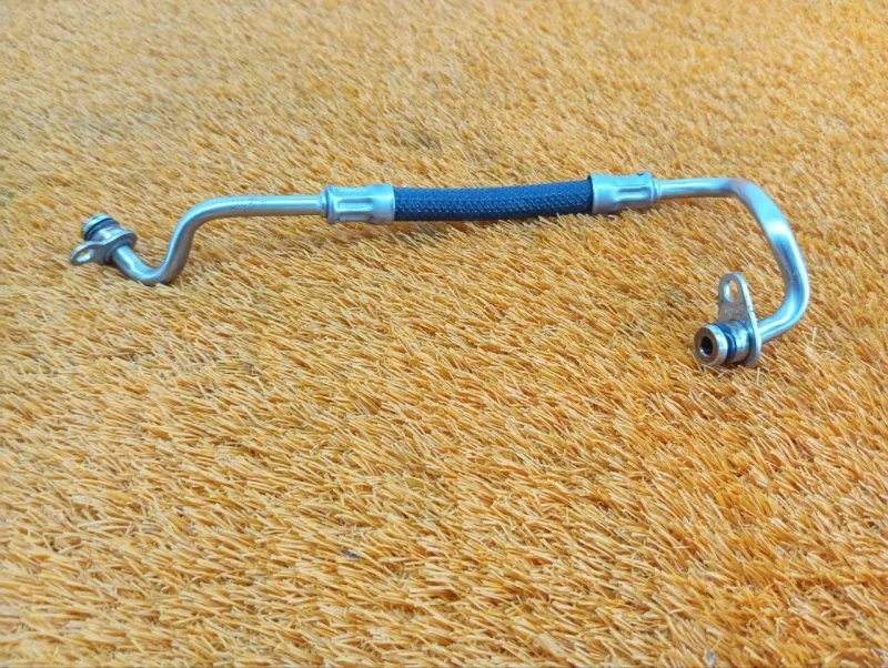 Трубка турбокомпрессора